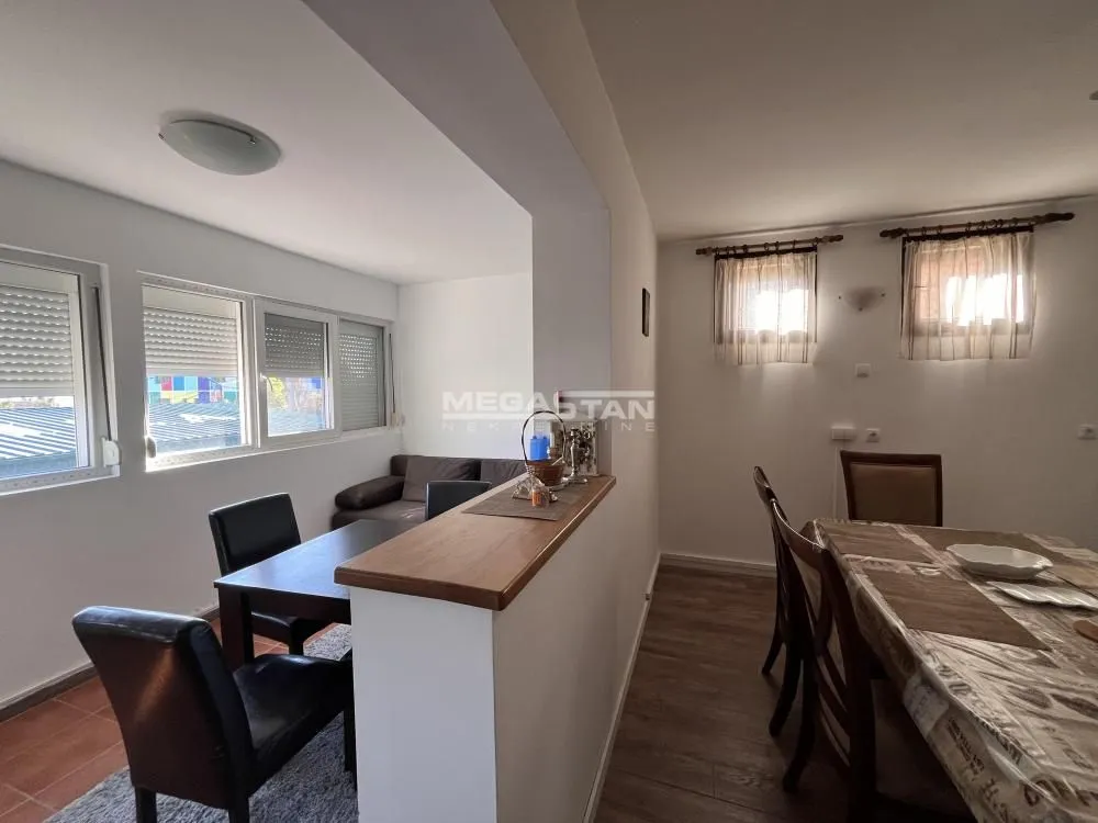 Prodaja, kuća, 184m², Vrčin, Grocka