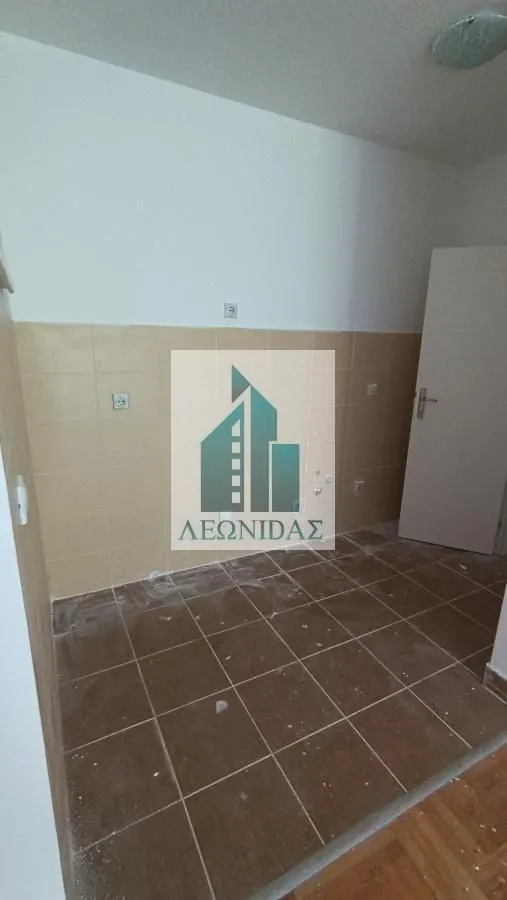 Sale, three bedroom apartment, 79m², Medijana, Niš