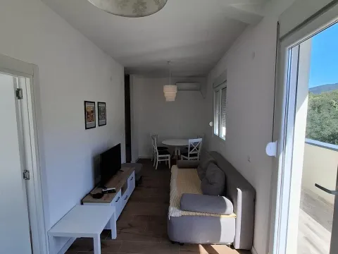 Rent, one bedroom apartment, 45m², Radanovići, Kotor - image 5