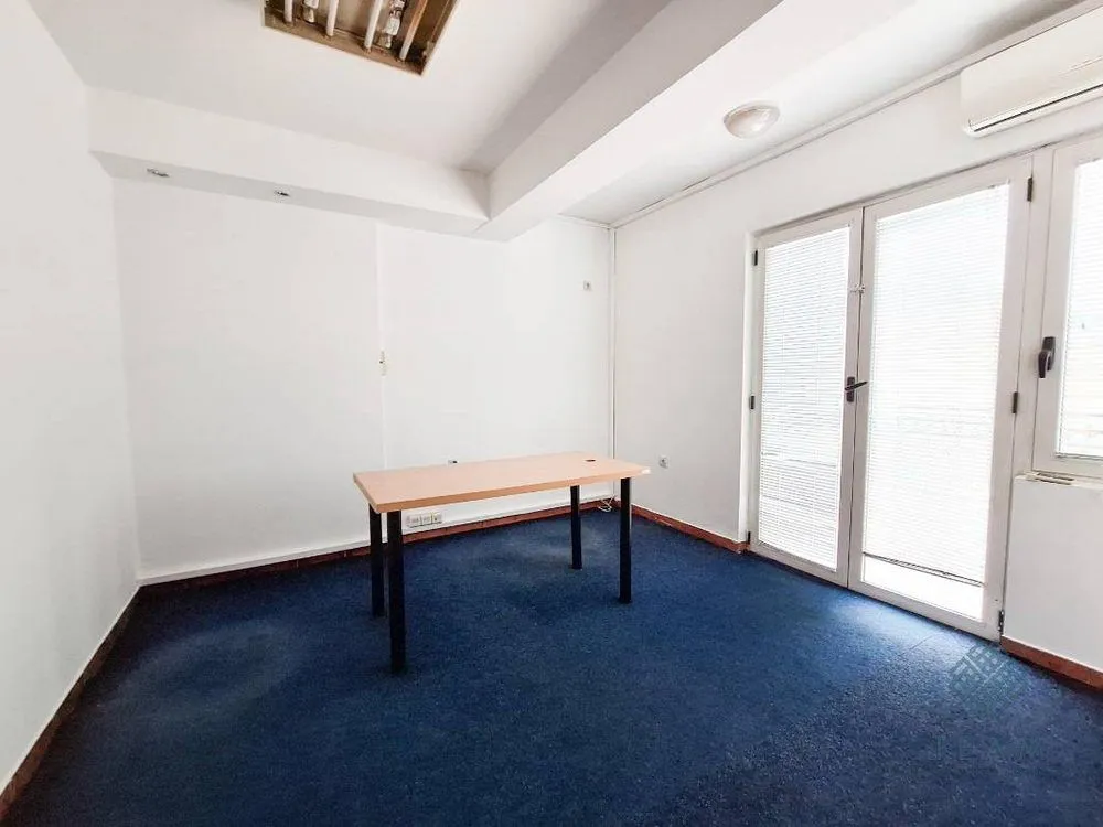 Rent, office space, 1000m², Centar, Podgorica