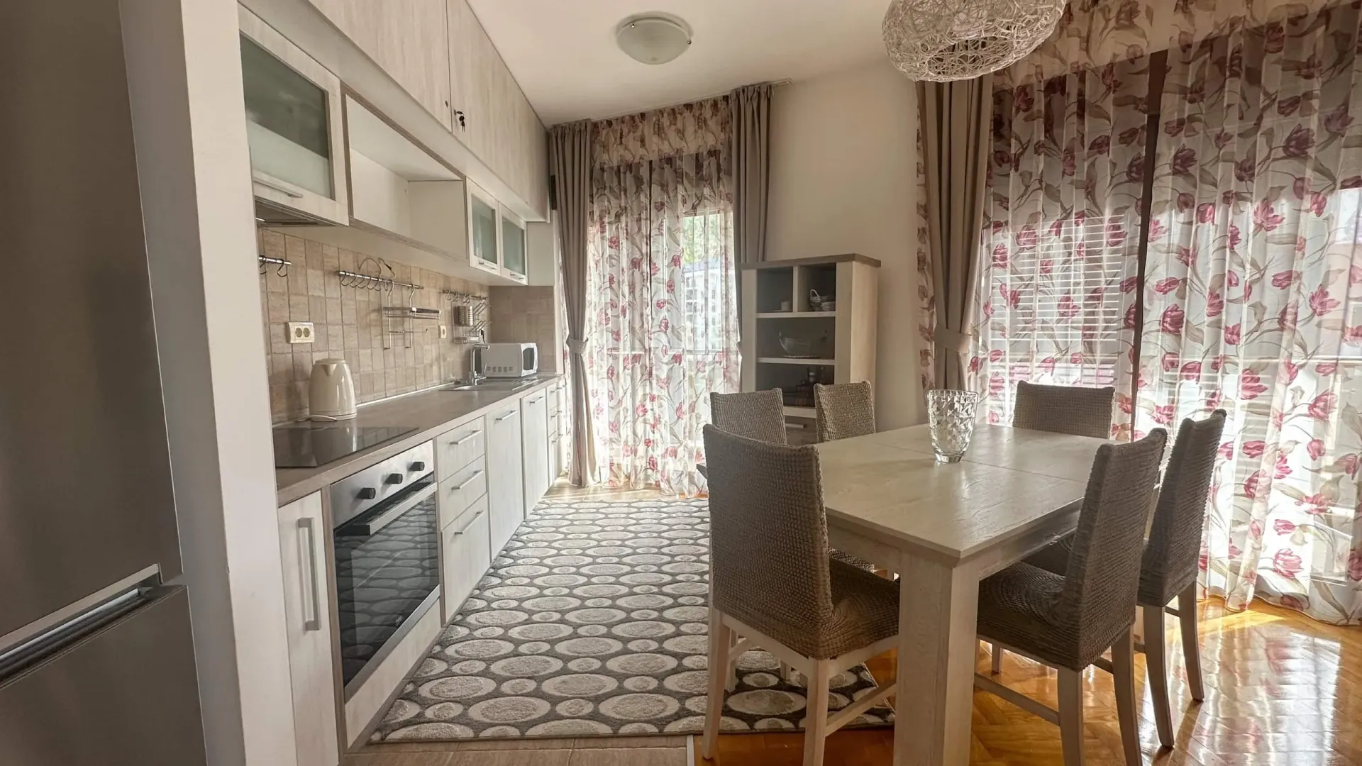 Sale, apartment, 88m², Bečići, Budva