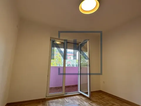 Izdavanje, jednosoban stan, 47m², Zabjelo, Podgorica - image 1