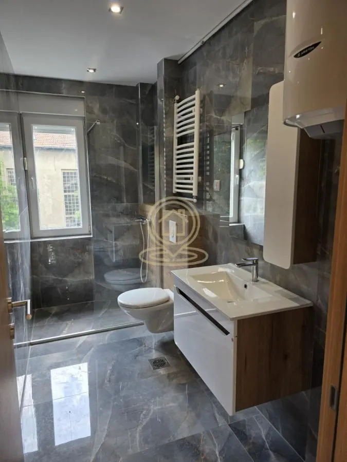 Prodaja, dvosoban stan, 49m², Grbavica, Novi Sad Sve Podlokacije