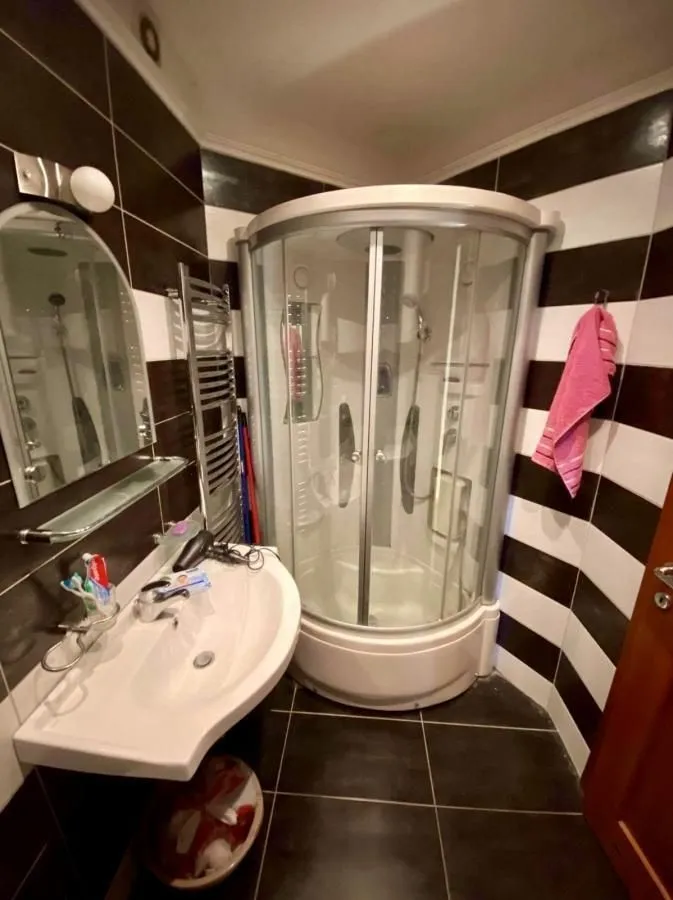 Izdavanje, stan, 53m², Centar, Podgorica