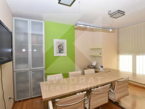 Izdavanje, poslovni prostor, 40m², Preko Morače, Podgorica - image 2