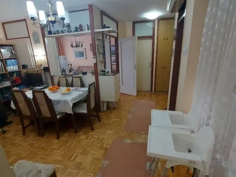 Sale, four bedroom apartment, 96m², Novi Beograd Blok 19, Novi Beograd Sve Podlokacije - image 5