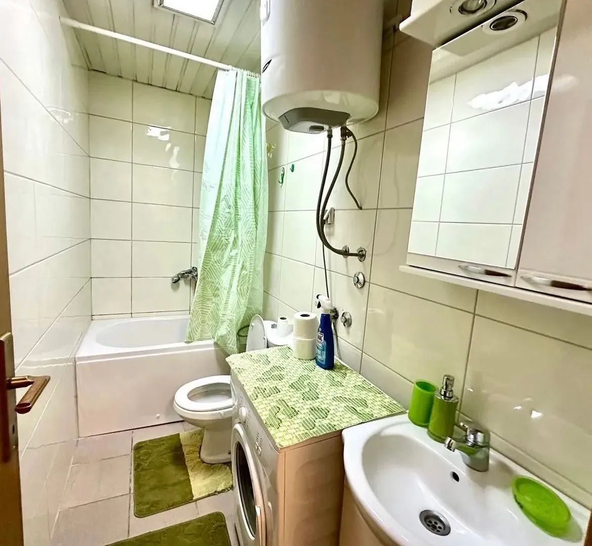 Izdavanje, garsonjera, 30m², Blok 9, Podgorica
