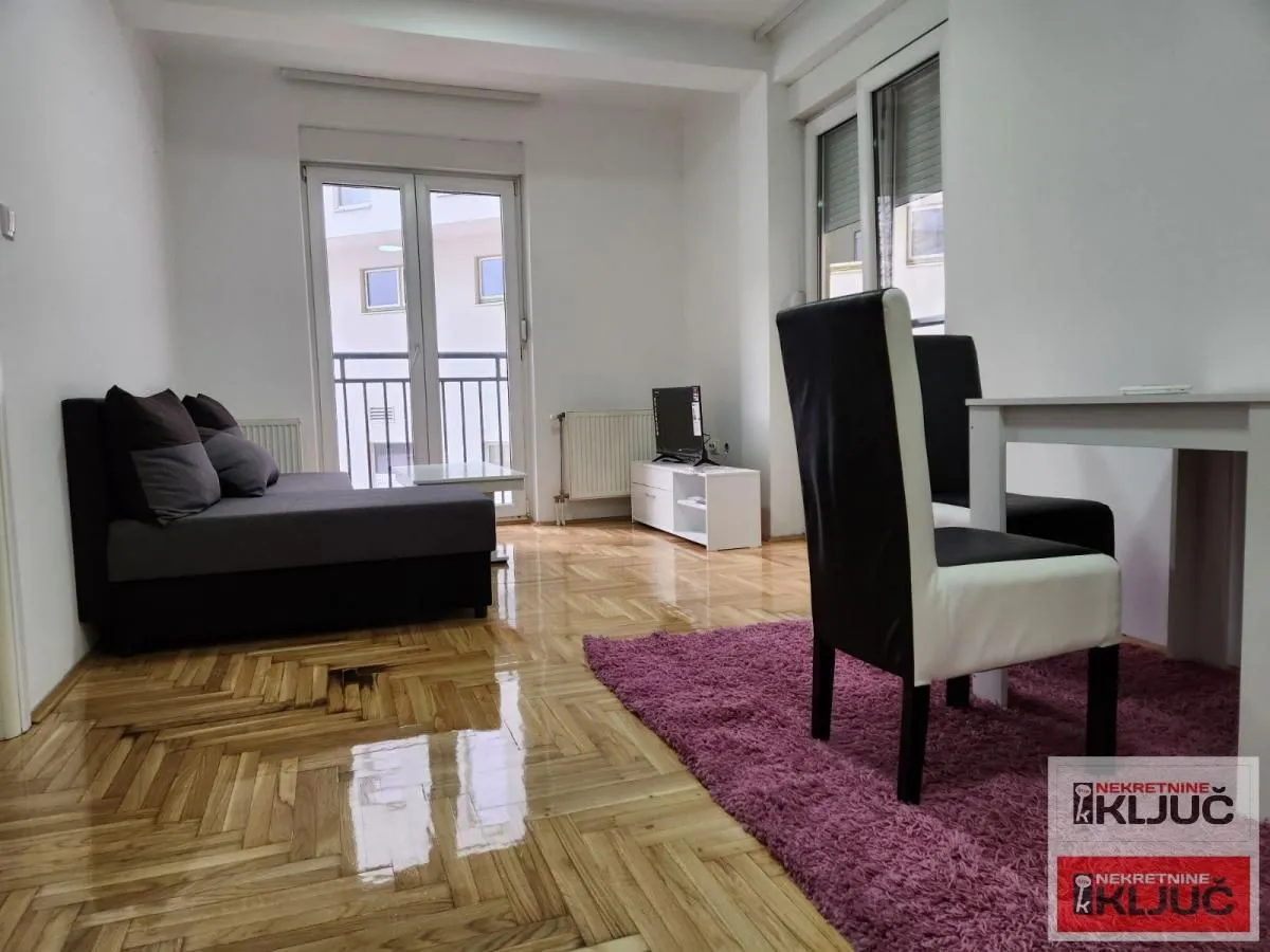 Rent, one bedroom apartment, 48m², Bulevar Oslobodjenja, Novi Sad Sve Podlokacije
