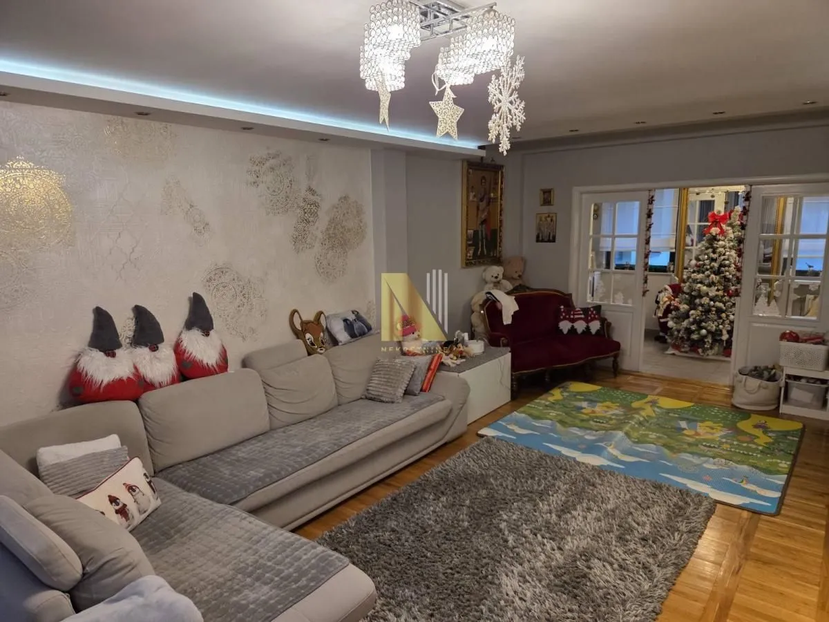 Prodaja, četvorosoban stan, 116m², Grbavica, Novi Sad Sve Podlokacije