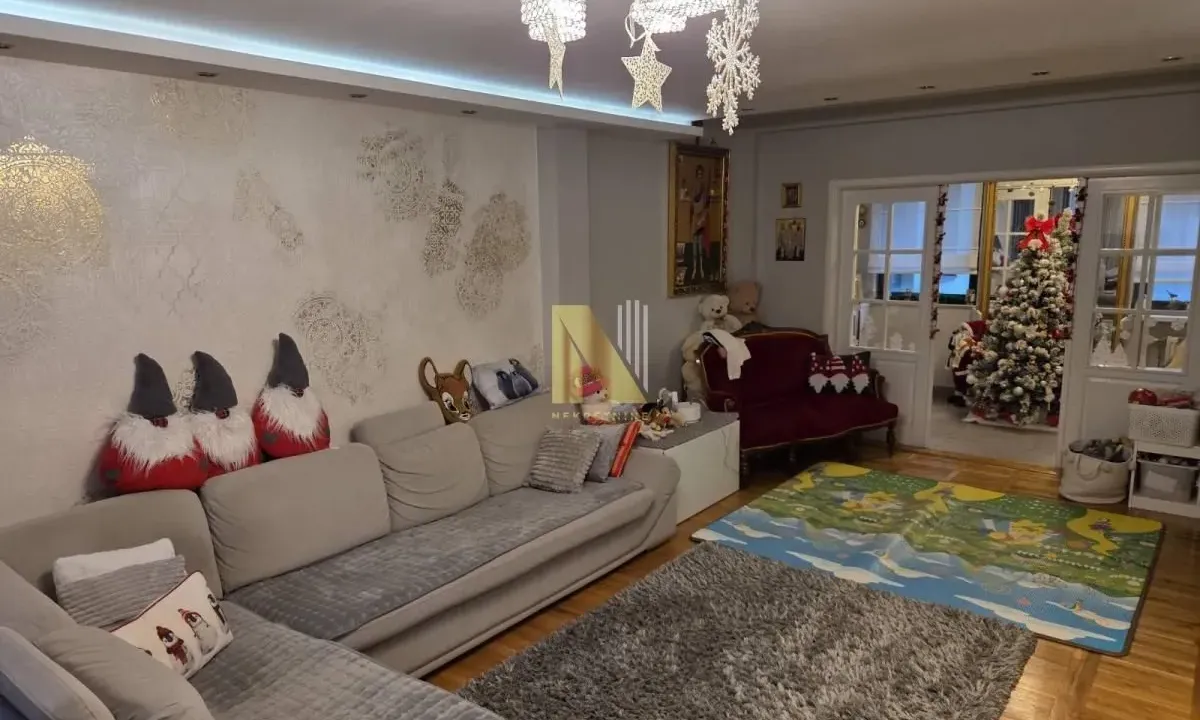 Prodaja, četvorosoban stan, 116m², Grbavica, Novi Sad Sve Podlokacije