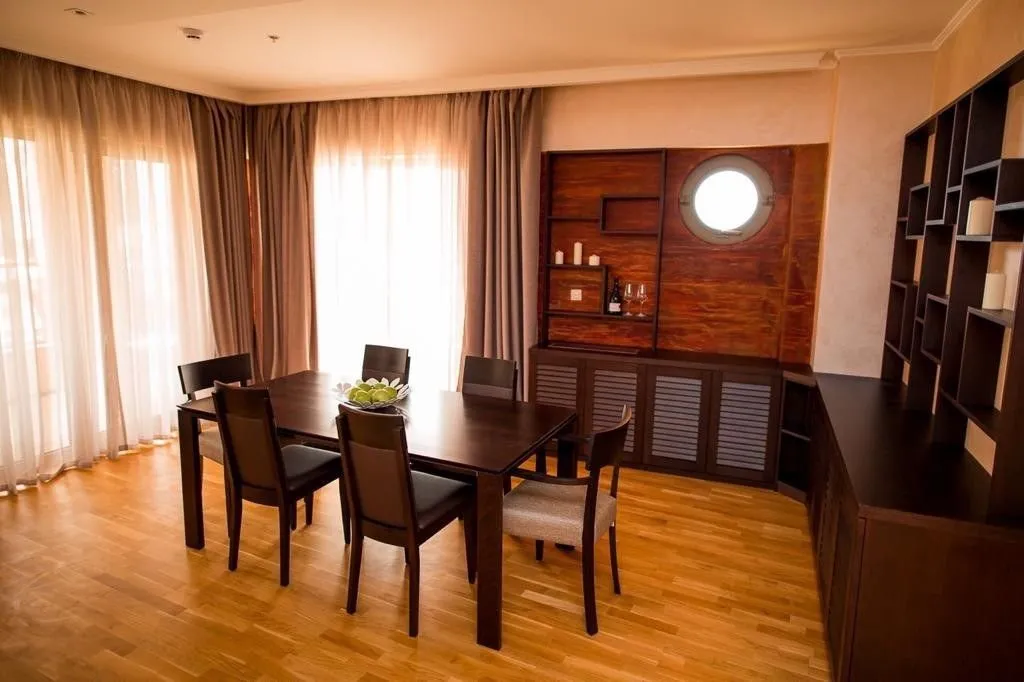 Sale, two bedroom apartment, 151m², Bečići, Budva