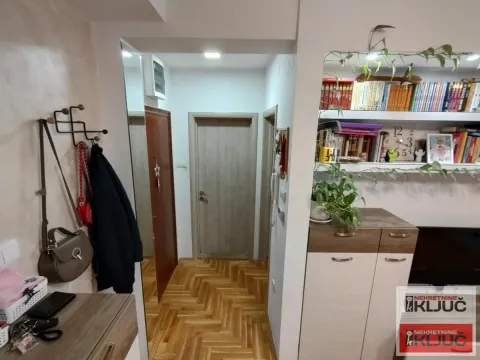 Prodaja, dvosoban stan, 42m², Grbavica, Novi Sad Sve Podlokacije - image 5