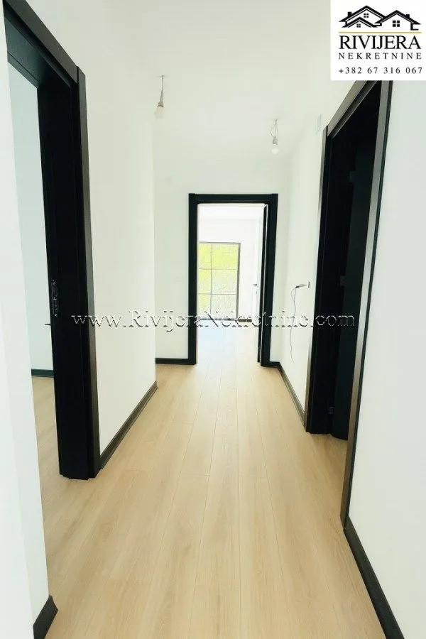 Prodaja, trosoban stan, 117m², Herceg Novi, Crna Gora