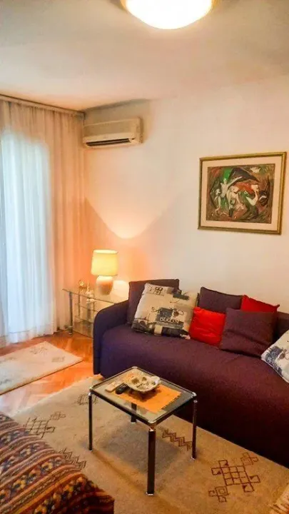 Izdavanje, jednosoban stan, 40m², Preko Morače, Podgorica