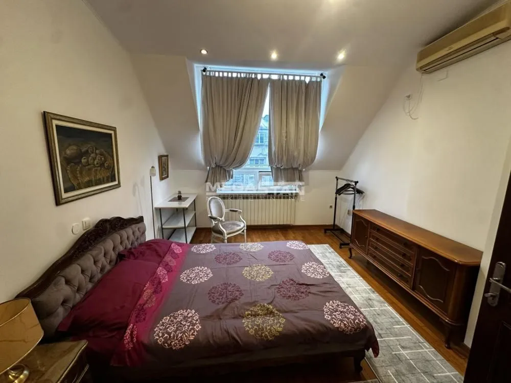 Sale, apartment, 109m², Stari Grad, Beograd