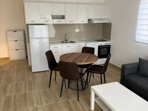 Izdavanje, jednosoban stan, 55m², Gradiošnica, Tivat - image 11