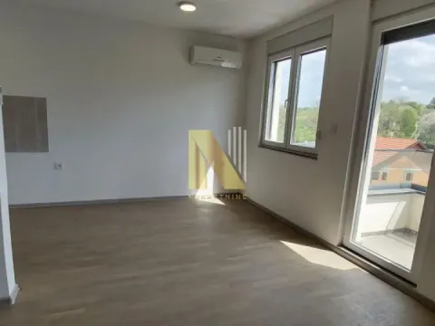 Prodaja, trosoban stan, 78m², Petrovaradin, Novi Sad - image 15