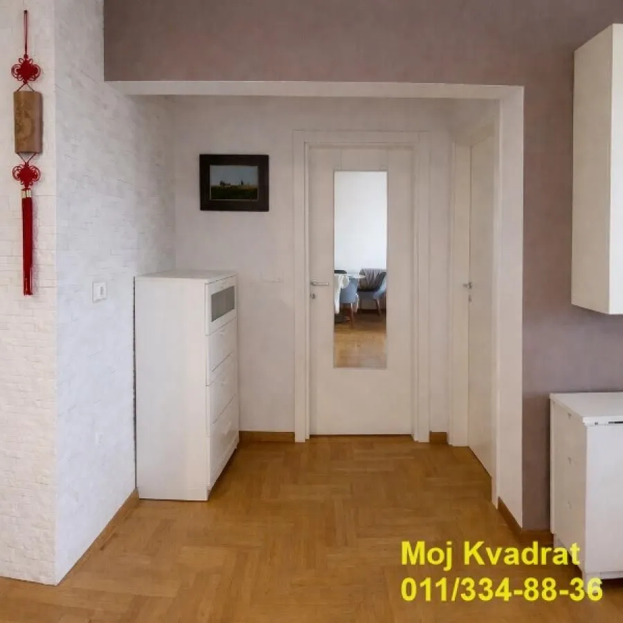 Prodaja, trosoban stan, 82m², Čubura, Beograd