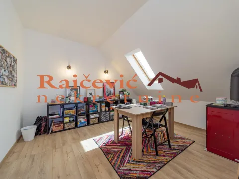 Prodaja, kuća, 220m², Rušanj, Beograd - image 18