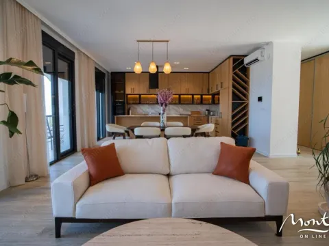 Sale, house, 650m², Reževići, Budva - image 19