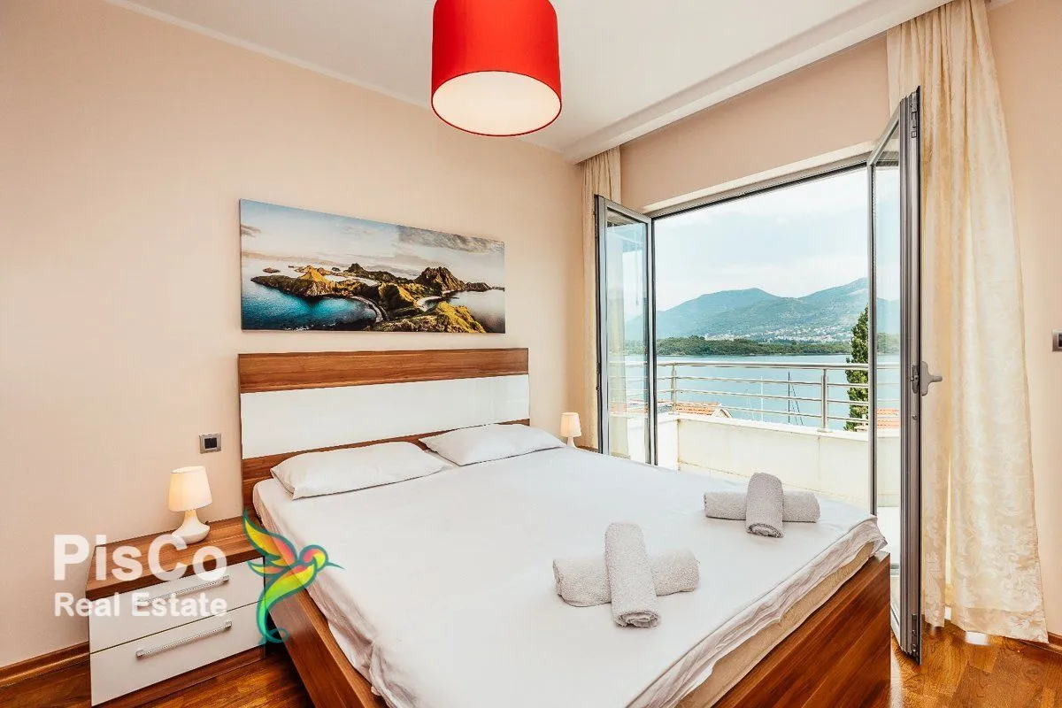 Prodaja, dvosoban stan, 64m², Tivat, Crna Gora