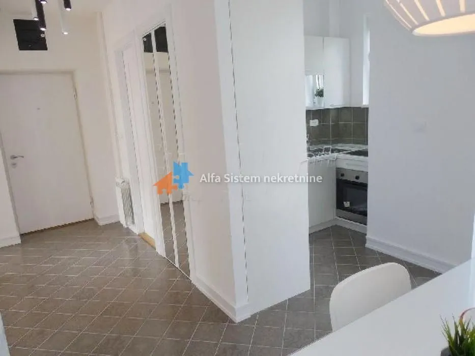 Rent, two bedroom apartment, 56m², Vračar Sve Podlokacije, Beograd