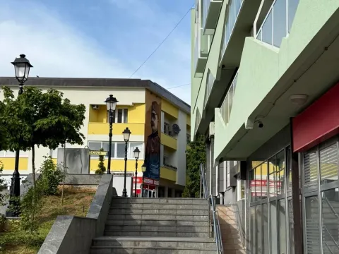 Rent, office space, 88m², Pljevlja, Crna Gora - image 2