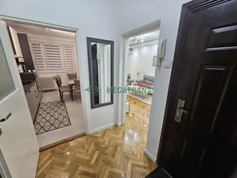 Izdavanje, trosoban stan, 70m², Centar, Novi Sad - image 11