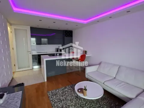 Prodaja, trosoban stan, 68m², Belvil, Beograd - image 2