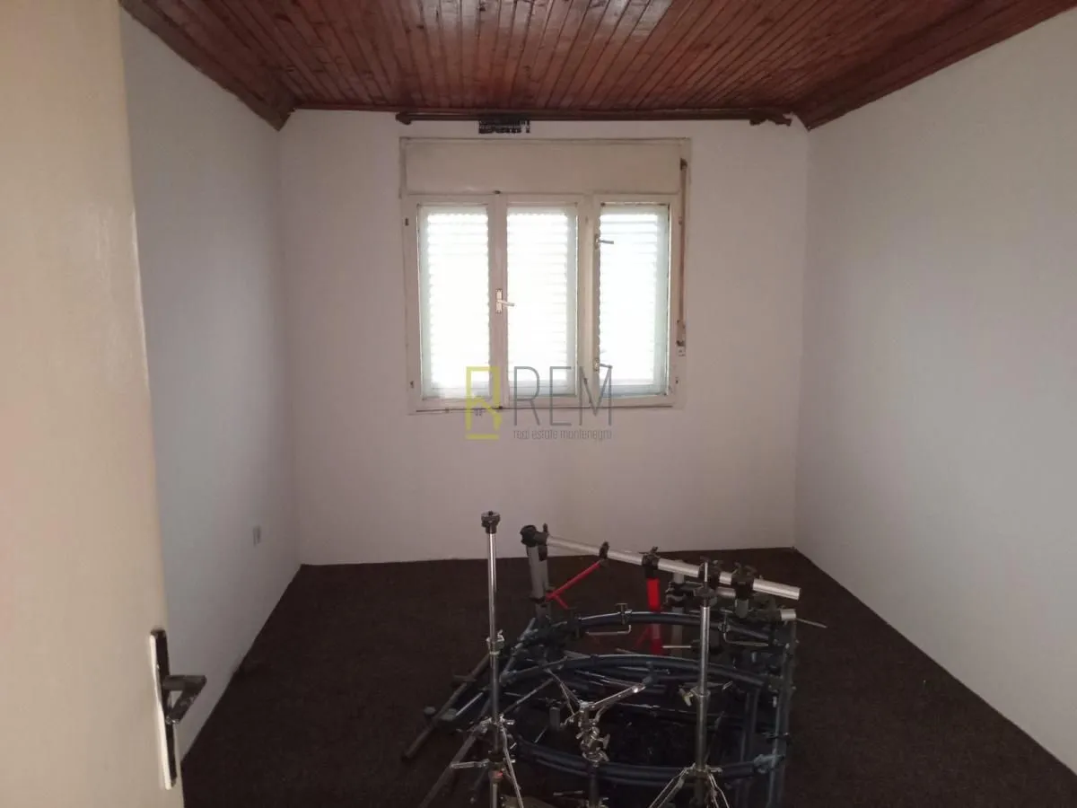 Prodaja, trosoban stan, 90m², Zagorič, Podgorica
