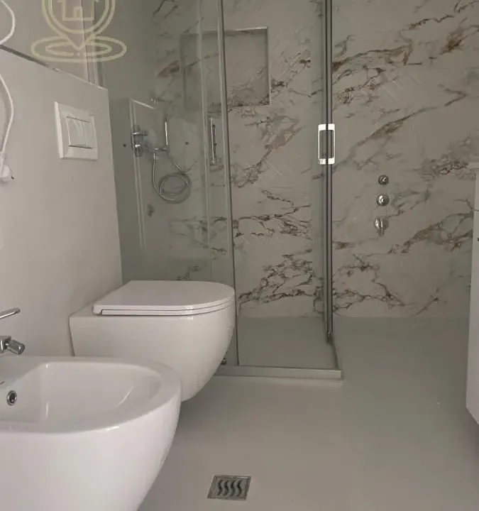 Izdavanje, dvosoban stan, 52m², Čair, Niš