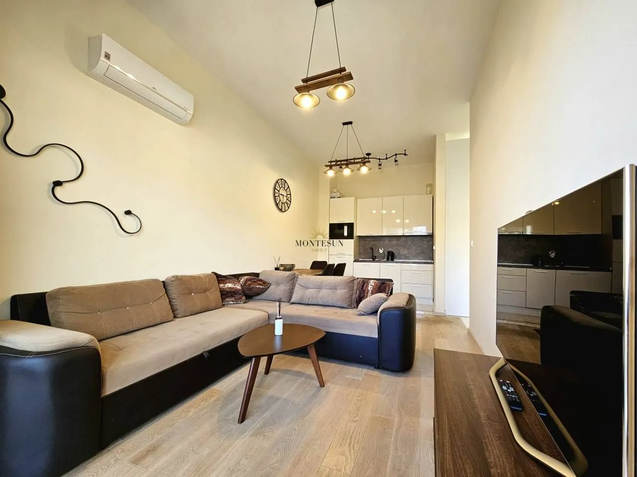 Rent, one bedroom apartment, 45m², Budva, Crna Gora
