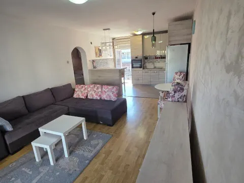 Prodaja, kuća, 86m², Stari Aerodrom, Podgorica - image 3