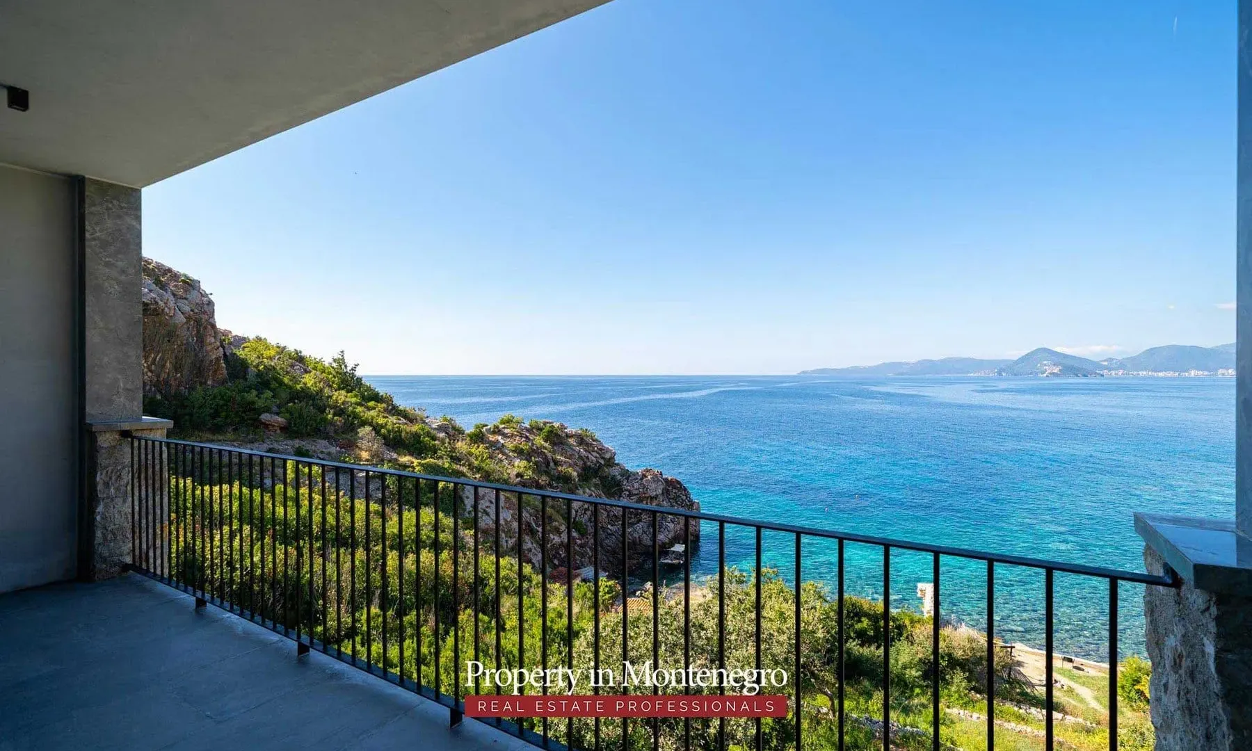 Sale, house, 310m², Rijeka Reževići, Budva