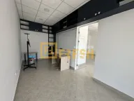 Izdavanje, poslovni prostor, 90m², Stari Aerodrom, Podgorica - image 12