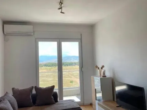 Rent, one bedroom apartment, 43m², Stari Aerodrom, Podgorica - image 3