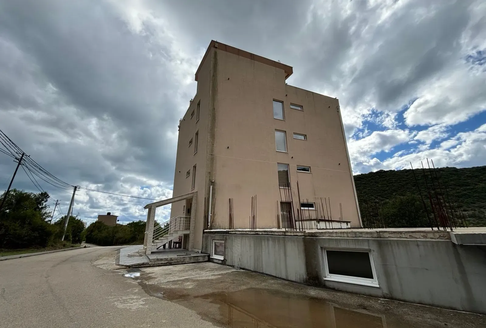 Prodaja, ugostiteljski objekat, 575m², Čanj, Bar
