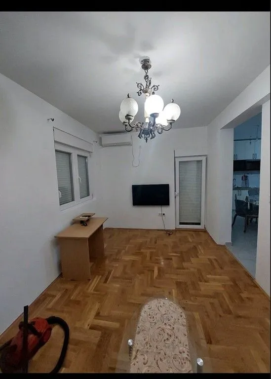 Rent, two bedroom apartment, 65m², 1 maj, Podgorica