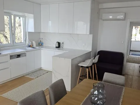 Rent, two bedroom apartment, 56m², Kalimanj, Tivat - image 16