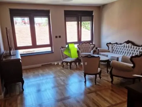 Izdavanje, četvorosoban stan, 110m², Medijana, Niš