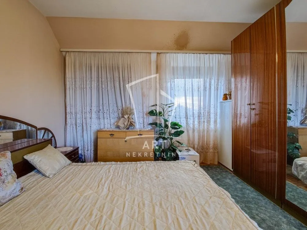 Prodaja, četvorosoban stan, 78m², Banovo Brdo, Beograd
