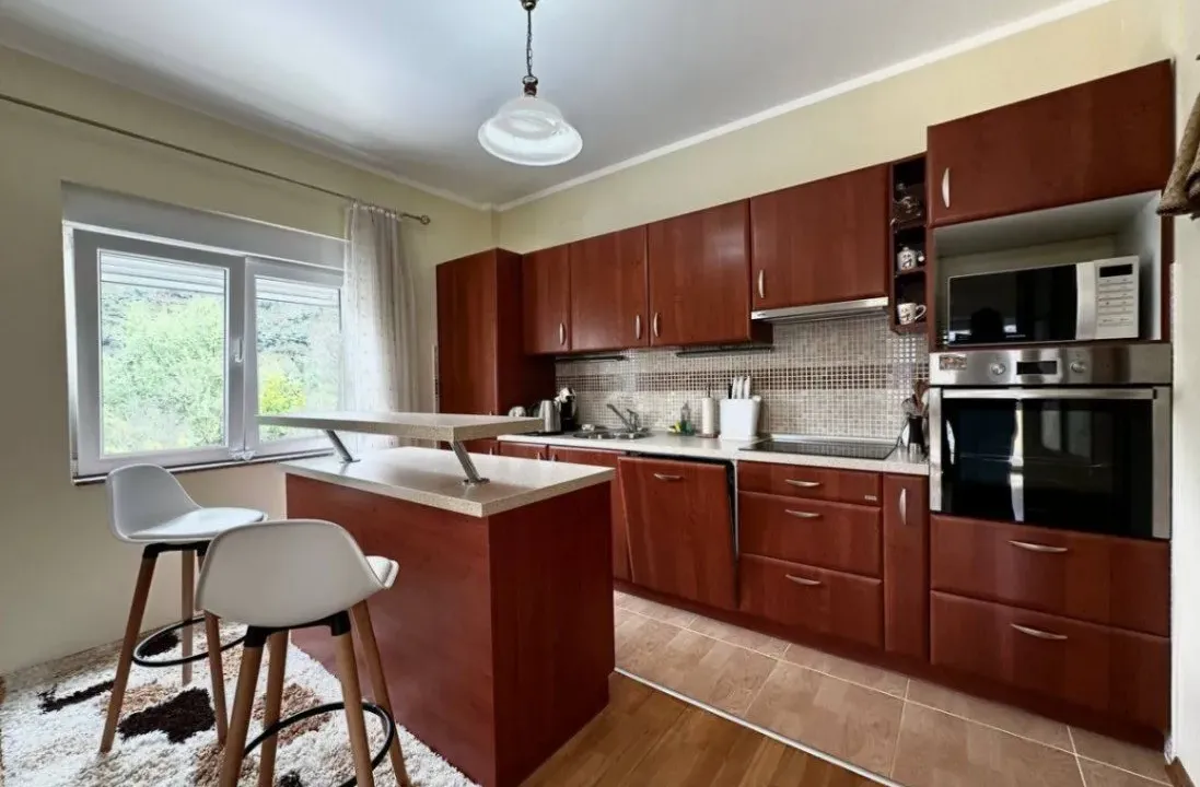 Rent, two bedroom apartment, 80m², Prčanj, Kotor