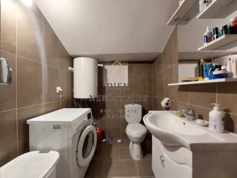 Prodaja, dvosoban stan, 62m², Dobrota, Kotor - image 12