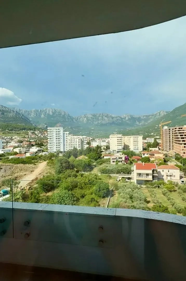 Sale, two bedroom apartment, 93m², Centar, Bar