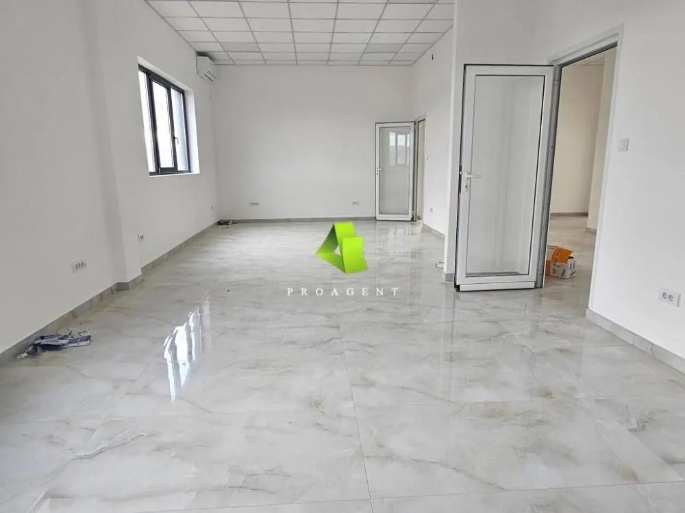 Rent, office space, 1200m², Pantelej, Niš