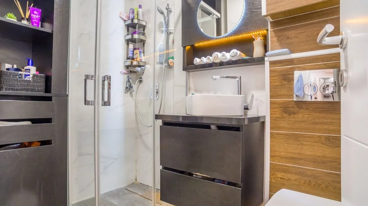 Prodaja, četvorosoban stan, 173m², Bulevar patrijarha Pavla, Novi Sad Sve Podlokacije