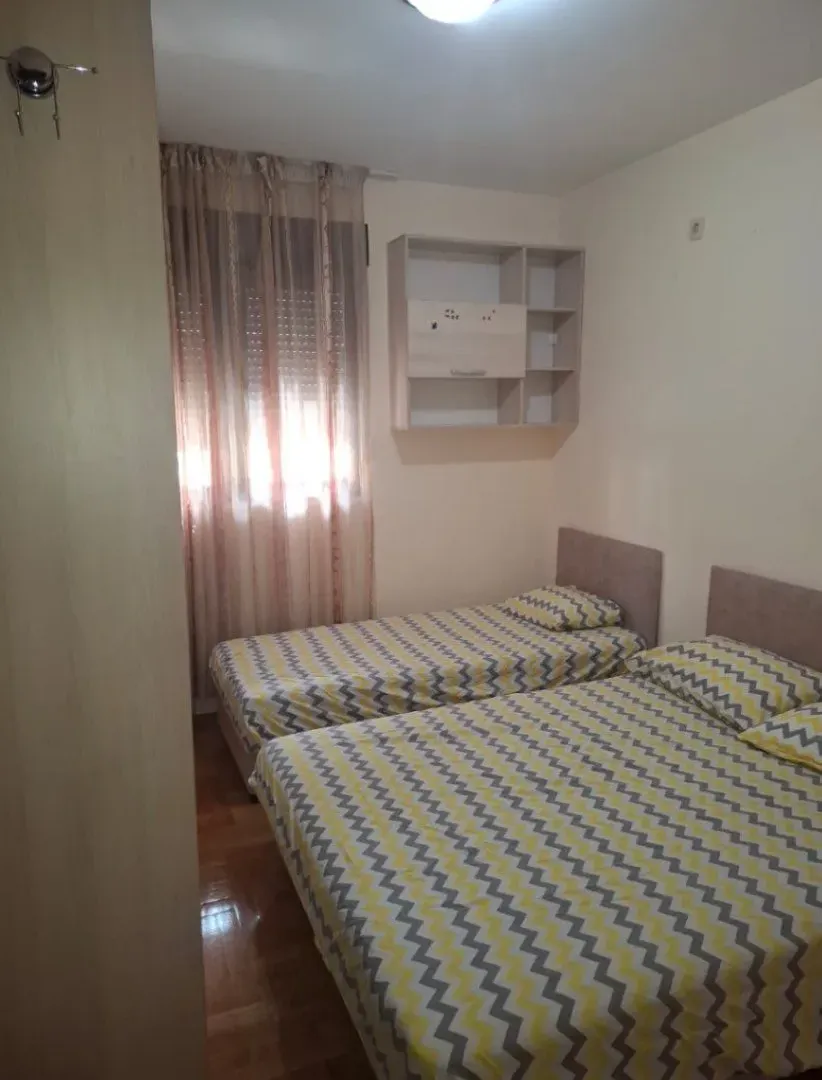 Izdavanje, jednosoban stan, 41m², Stari Aerodrom, Podgorica