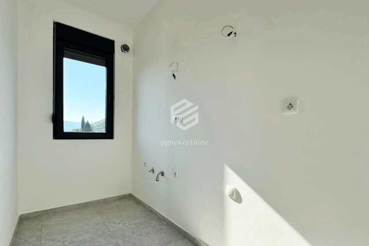 Prodaja, dvosoban stan, 64m², Tološi, Podgorica