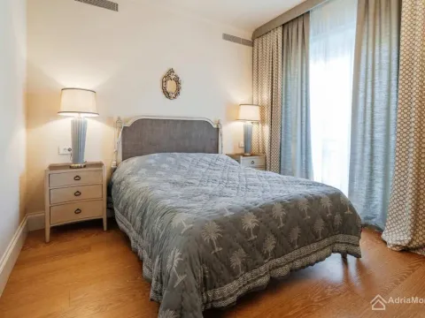 Sale, two bedroom apartment, 140m², Porto Montenegro, Tivat - image 14