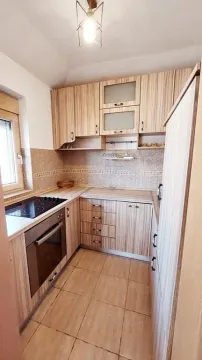 Izdavanje, jednosoban stan, 45m², Stari Aerodrom, Podgorica - image 9